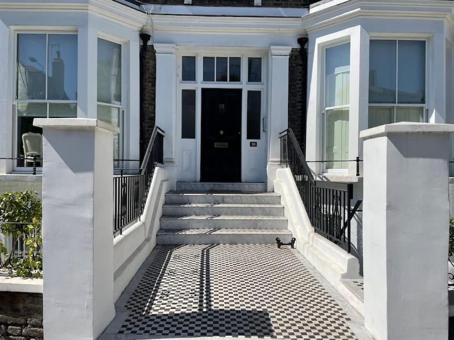 Stylish 3-Bedroom Flat In Kensington London Exterior foto