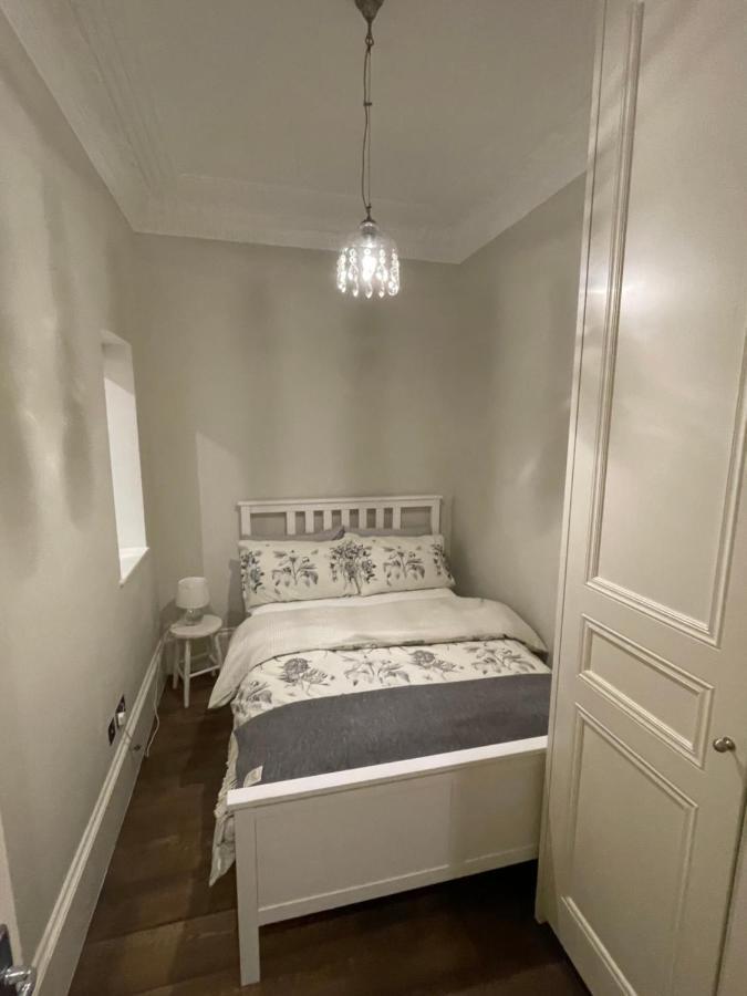 Stylish 3-Bedroom Flat In Kensington London Exterior foto